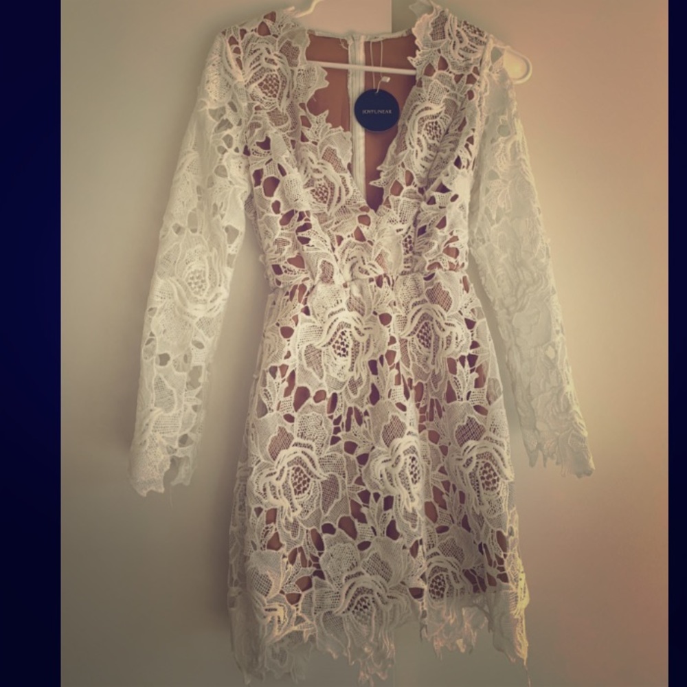 Joyfunear brand- new lace dress